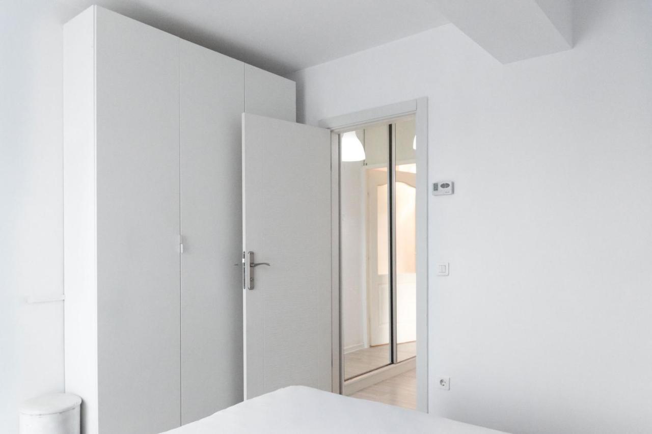 Airport Residence - Apartment Across From Otopeni Airport 外观 照片